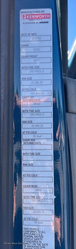 image for item EC3912 2019 Kenworth T680 semi truck