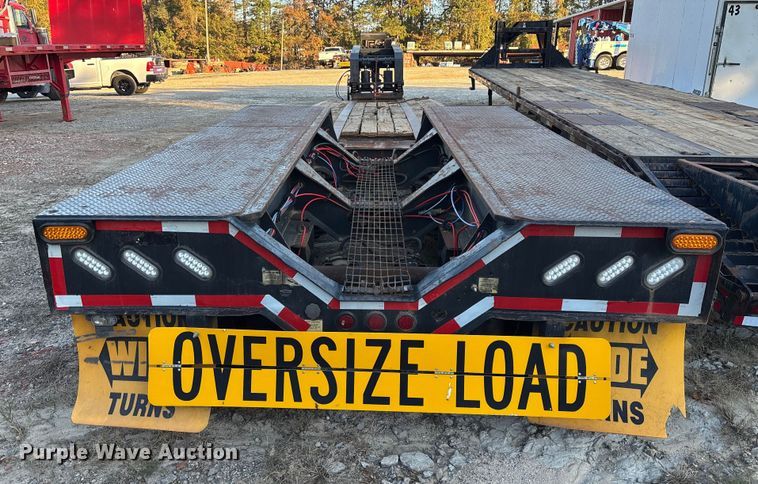 image for item EC3916 2007 PITTS LB52-24HD lowboy equipment trailer