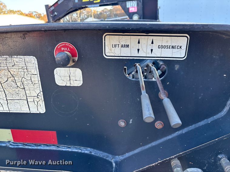 image for item EC3916 2007 PITTS LB52-24HD lowboy equipment trailer