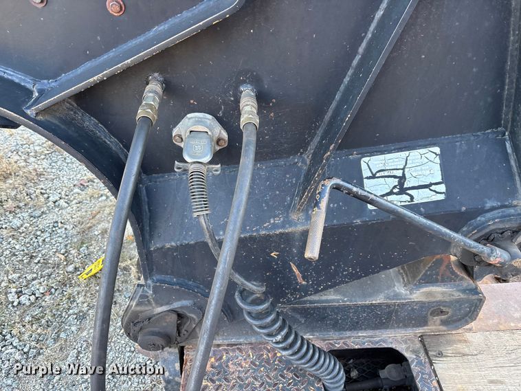 image for item EC3916 2007 PITTS LB52-24HD lowboy equipment trailer