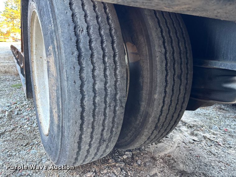 image for item EC3916 2007 PITTS LB52-24HD lowboy equipment trailer