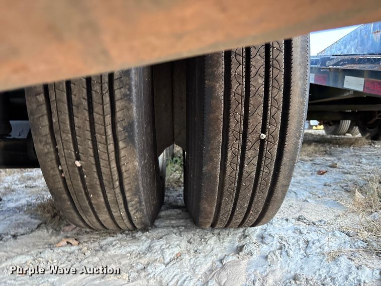 image for item EC3916 2007 PITTS LB52-24HD lowboy equipment trailer