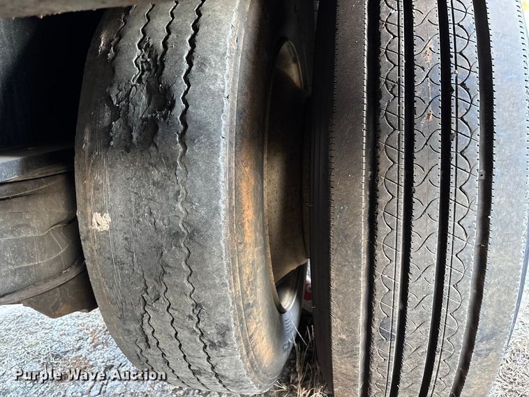 image for item EC3916 2007 PITTS LB52-24HD lowboy equipment trailer