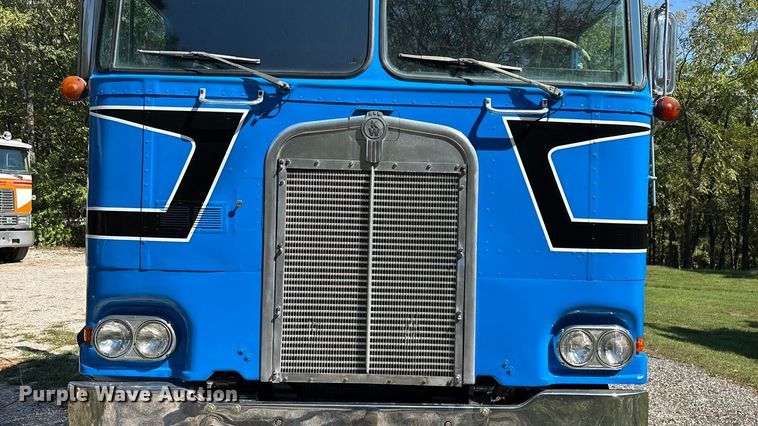 image for item ED2269 1978 Kenworth K100C semi truck