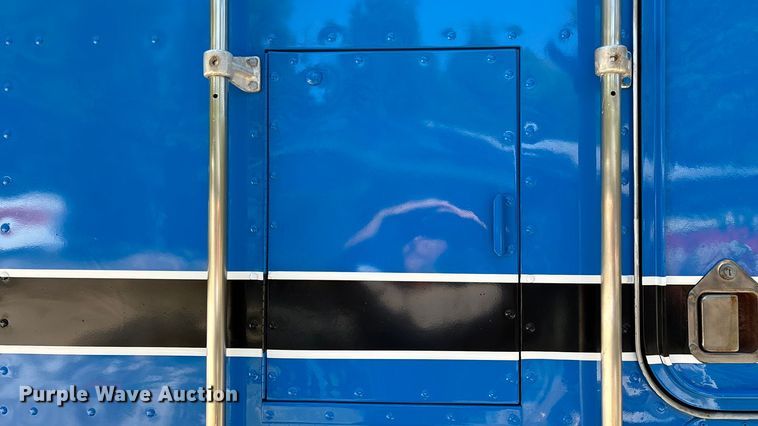 image for item ED2269 1978 Kenworth K100C semi truck