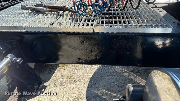 image for item ED2269 1978 Kenworth K100C semi truck