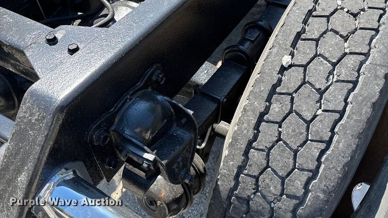 image for item ED2269 1978 Kenworth K100C semi truck