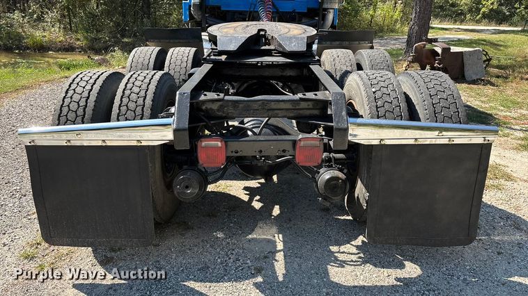 image for item ED2269 1978 Kenworth K100C semi truck