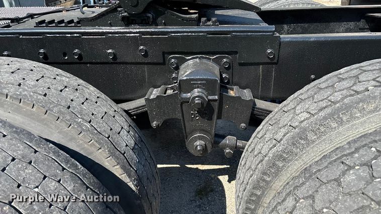 image for item ED2269 1978 Kenworth K100C semi truck