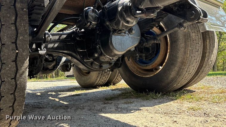 image for item ED2269 1978 Kenworth K100C semi truck