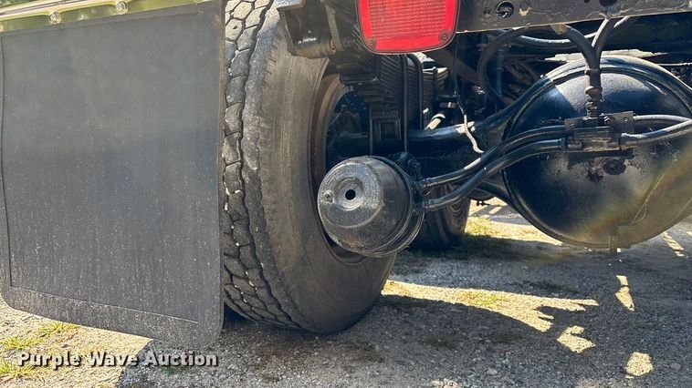 image for item ED2269 1978 Kenworth K100C semi truck