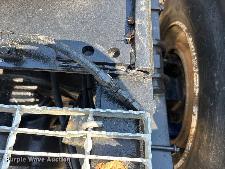 image for item ED2269 1978 Kenworth K100C semi truck