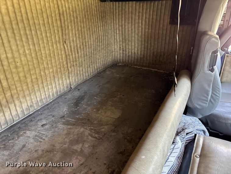 image for item ED2269 1978 Kenworth K100C semi truck