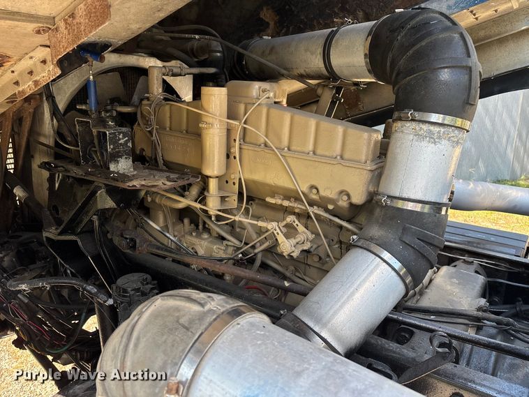 image for item ED2269 1978 Kenworth K100C semi truck