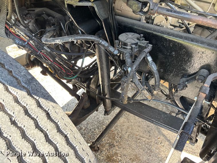 image for item ED2269 1978 Kenworth K100C semi truck