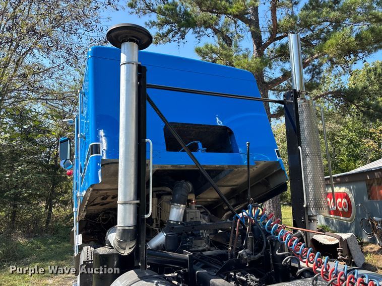 image for item ED2269 1978 Kenworth K100C semi truck