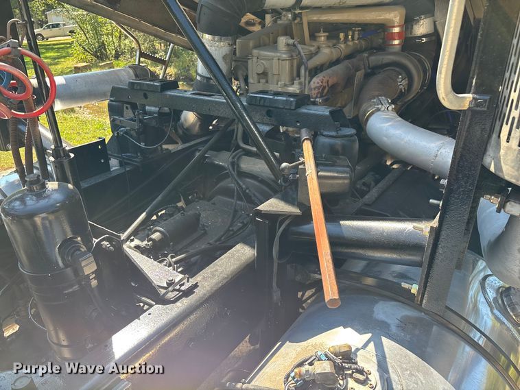 image for item ED2269 1978 Kenworth K100C semi truck