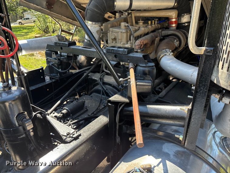 image for item ED2269 1978 Kenworth K100C semi truck