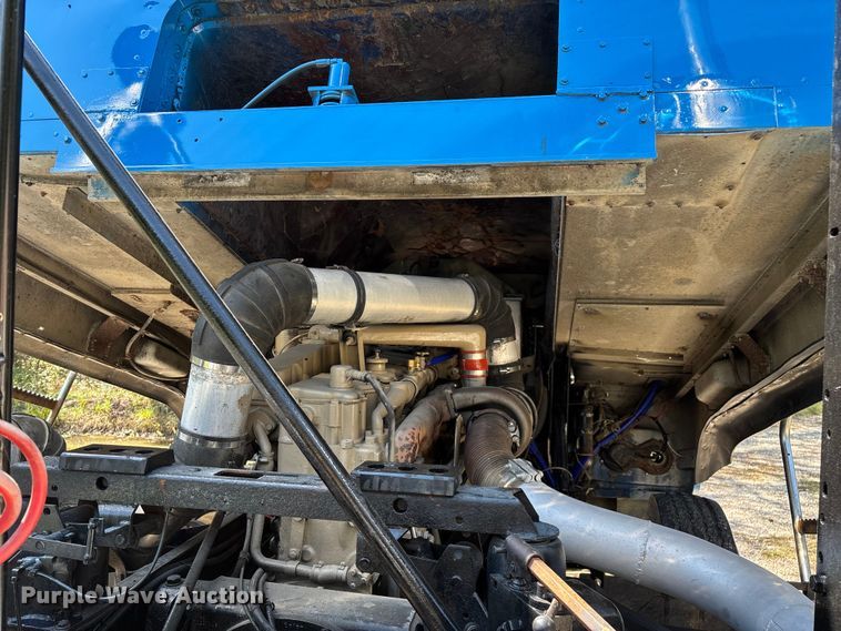 image for item ED2269 1978 Kenworth K100C semi truck