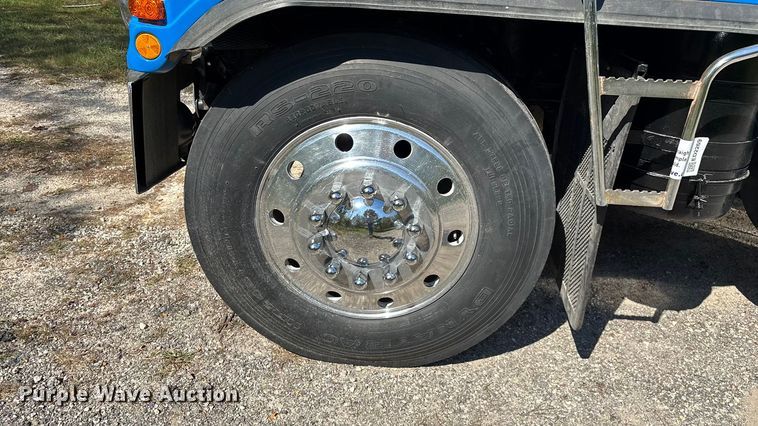 image for item ED2269 1978 Kenworth K100C semi truck