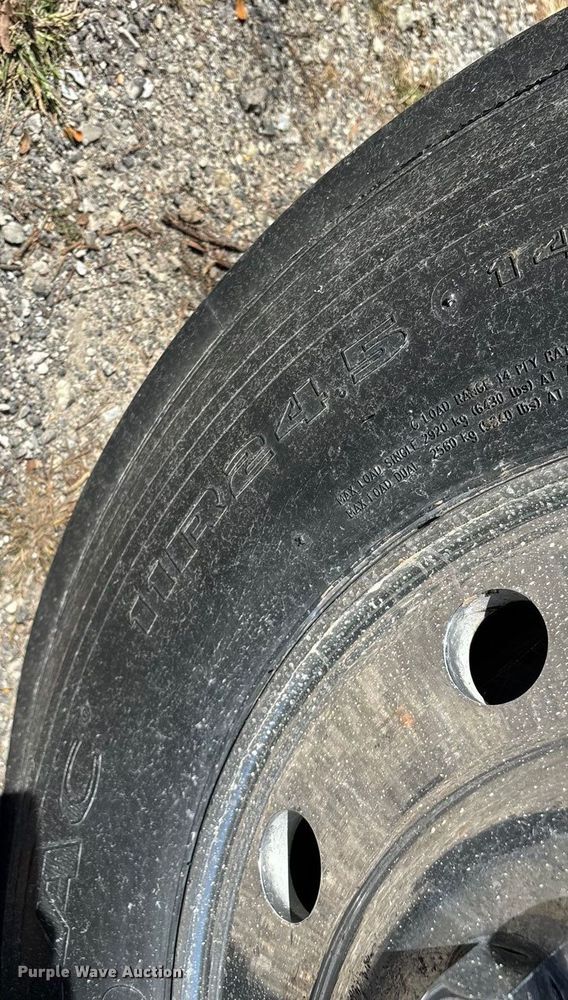 image for item ED2269 1978 Kenworth K100C semi truck