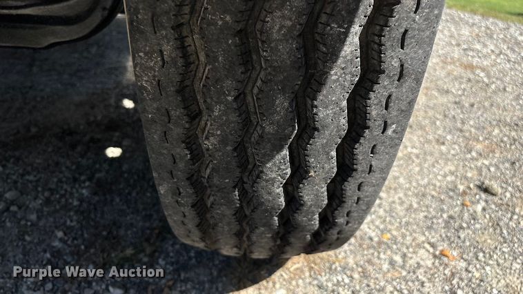 image for item ED2269 1978 Kenworth K100C semi truck