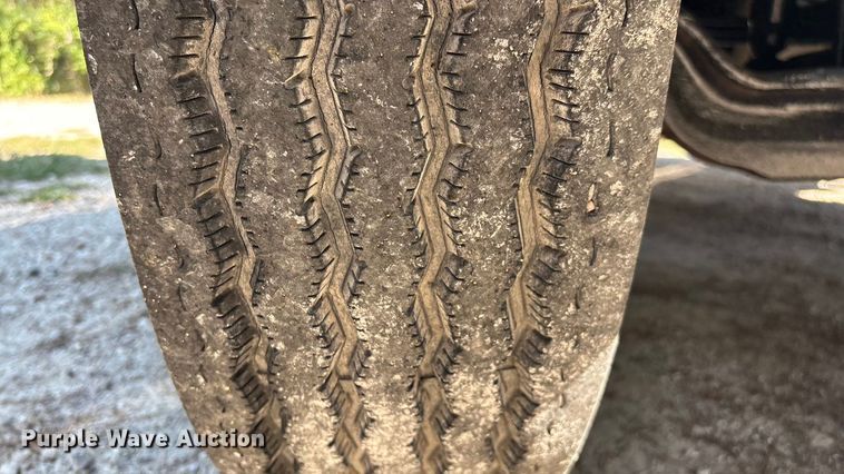 image for item ED2269 1978 Kenworth K100C semi truck