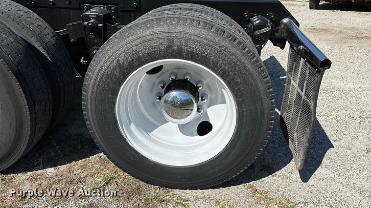 image for item ED2269 1978 Kenworth K100C semi truck