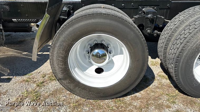 image for item ED2269 1978 Kenworth K100C semi truck