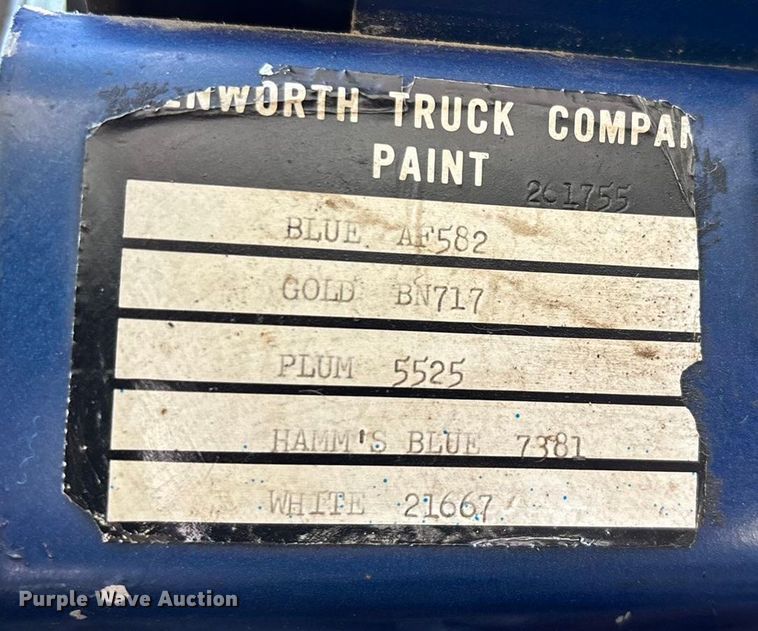 image for item ED2269 1978 Kenworth K100C semi truck