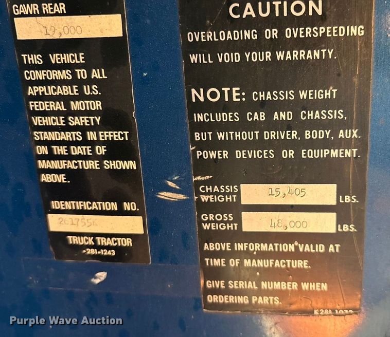 image for item ED2269 1978 Kenworth K100C semi truck