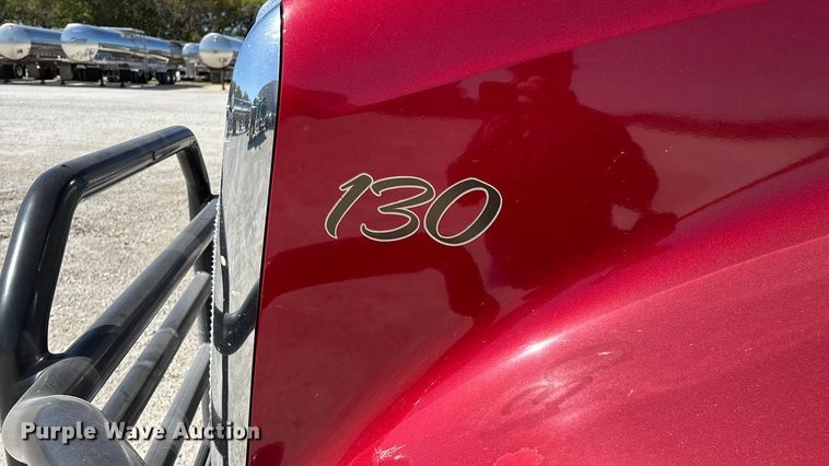 image for item ED2317 2021 Kenworth T680 semi truck