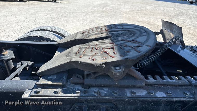 image for item ED2317 2021 Kenworth T680 semi truck