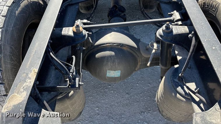 image for item ED2317 2021 Kenworth T680 semi truck