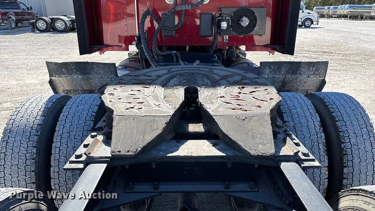 image for item ED2317 2021 Kenworth T680 semi truck