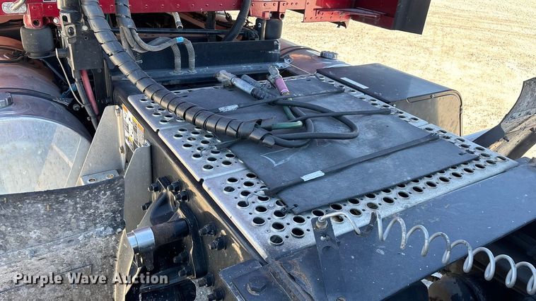 image for item ED2317 2021 Kenworth T680 semi truck