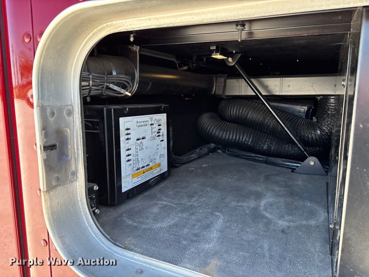 image for item ED2317 2021 Kenworth T680 semi truck