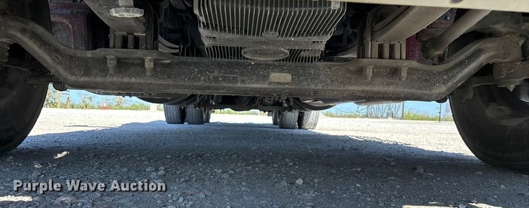 image for item ED2317 2021 Kenworth T680 semi truck