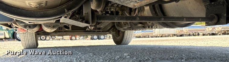 image for item ED2317 2021 Kenworth T680 semi truck