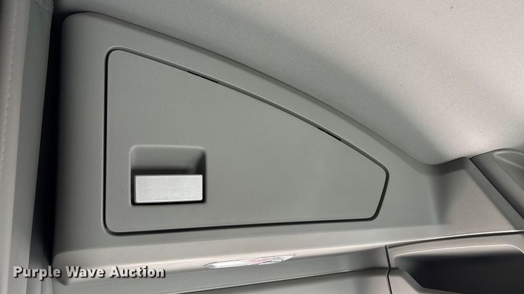 image for item ED2317 2021 Kenworth T680 semi truck