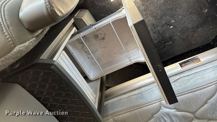 image for item ED2317 2021 Kenworth T680 semi truck