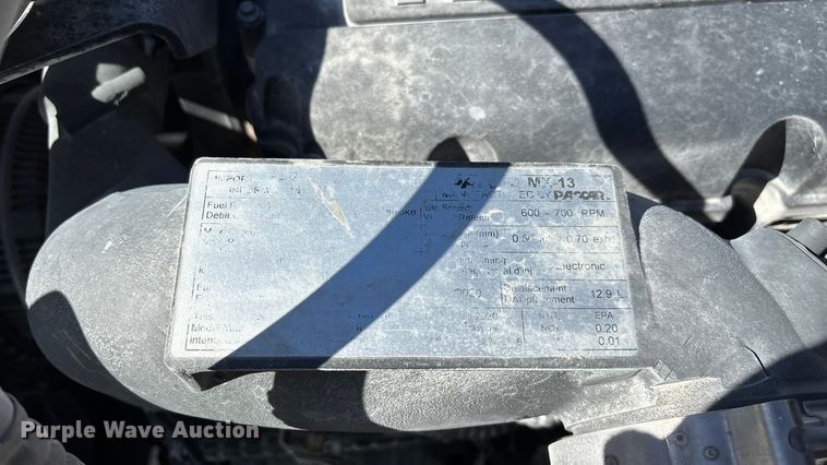 image for item ED2317 2021 Kenworth T680 semi truck