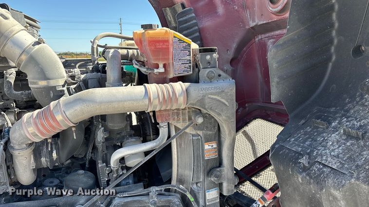 image for item ED2317 2021 Kenworth T680 semi truck