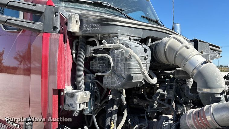 image for item ED2317 2021 Kenworth T680 semi truck