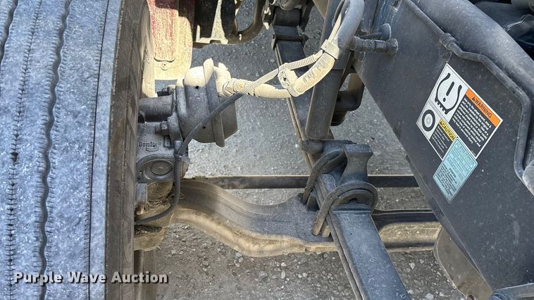 image for item ED2317 2021 Kenworth T680 semi truck