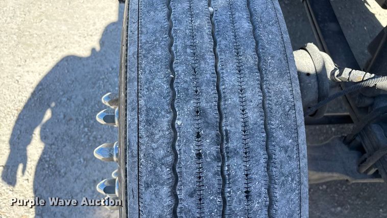 image for item ED2317 2021 Kenworth T680 semi truck