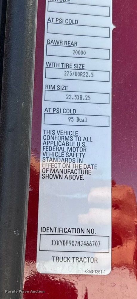 image for item ED2317 2021 Kenworth T680 semi truck