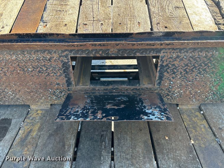 image for item ED2336 2014 Kaufman drop deck equipment trailer