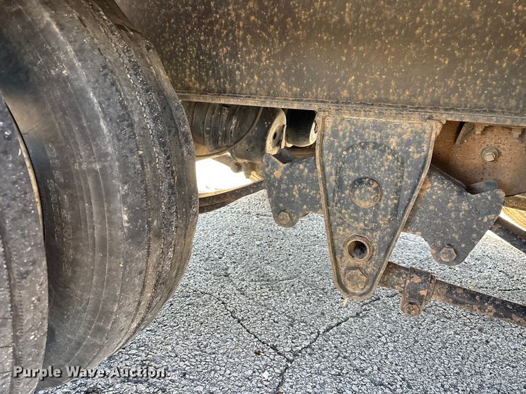 image for item ED2336 2014 Kaufman drop deck equipment trailer