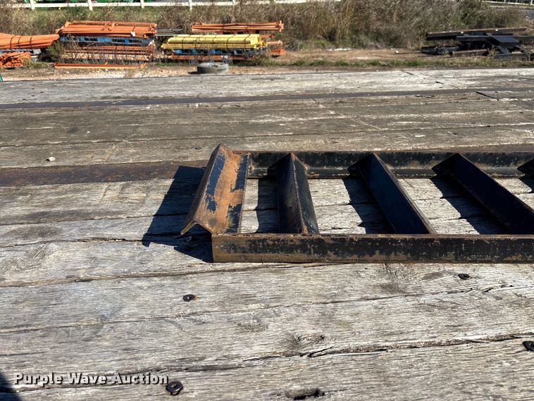 image for item ED2336 2014 Kaufman drop deck equipment trailer